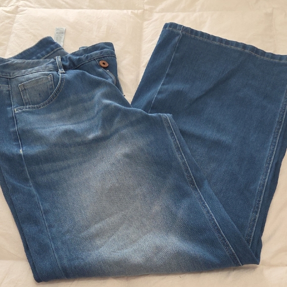 Halara Flex Asymmetric Low Rise Zipper Pockets Baggy Wide Leg Casual Jeans - Picture 3 of 11